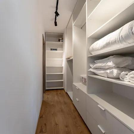 Apartment Mohost Alphaville - Modern Escape In